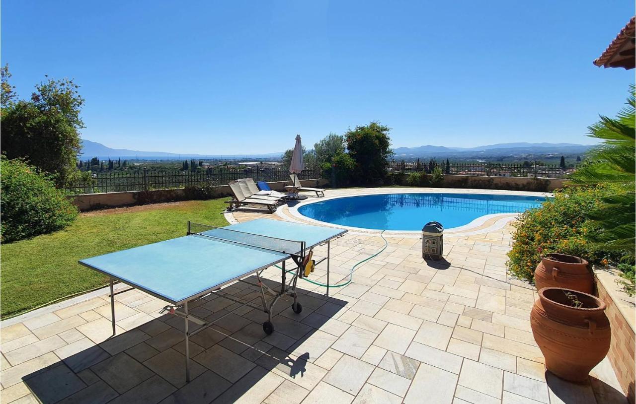 Lovely Home In Kiato With Wifi מראה חיצוני תמונה