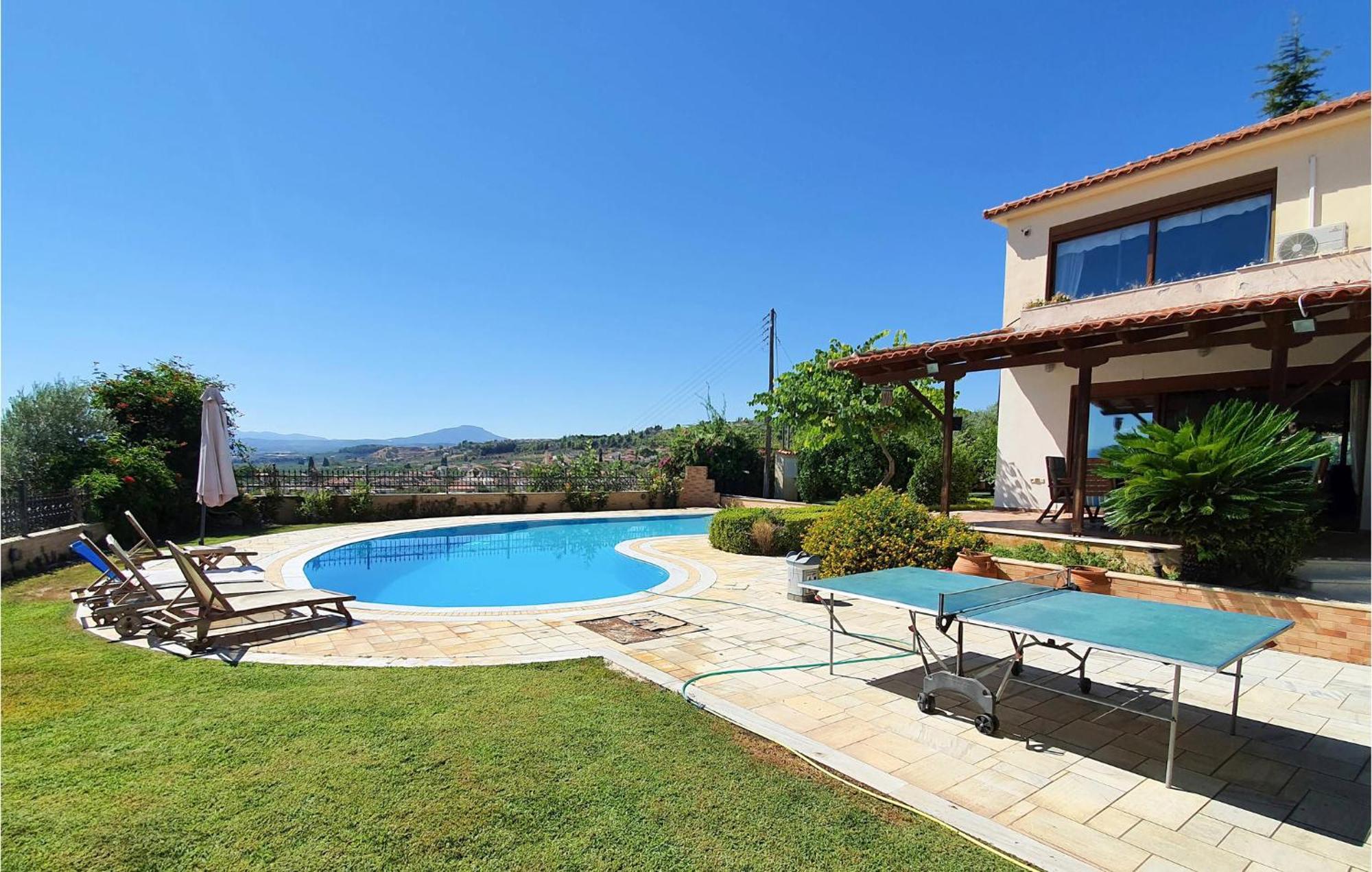 Lovely Home In Kiato With Wifi מראה חיצוני תמונה
